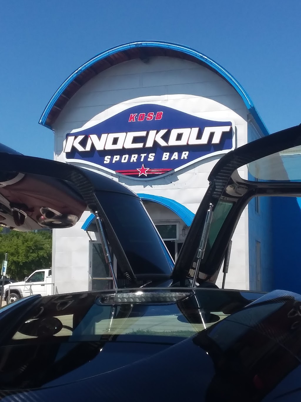 Knockout Sports Bar - Addison | restaurant | 15225 Montfort Dr, Dallas, TX 75248, USA | 9728515755 OR +1 972-851-5755