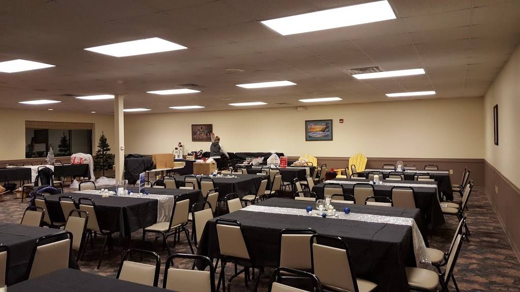 Cronks Oakridge Restaurant | restaurant | 9103 Mason Dr, Newaygo, MI 49337, USA | 2316522508 OR +1 231-652-2508