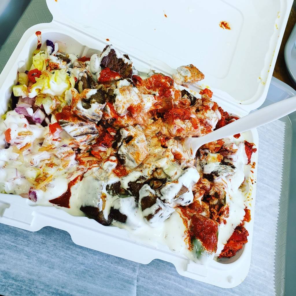 Hamza & Madina Halal Food | restaurant | 630 Portion Rd, Ronkonkoma, NY 11779, USA | 6315801222 OR +1 631-580-1222