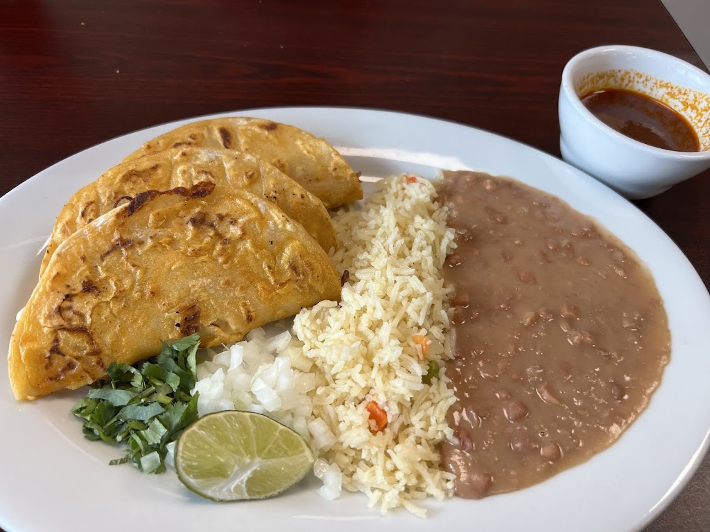 The Whole Enchilada | restaurant | 10701 Corrales Rd #25, Albuquerque, NM 87114, USA | 5058975933 OR +1 505-897-5933