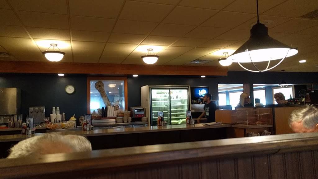 Davidsons Family Restaurant | restaurant | 398 E Fairmount Ave, Lakewood, NY 14750, USA | 7167639135 OR +1 716-763-9135