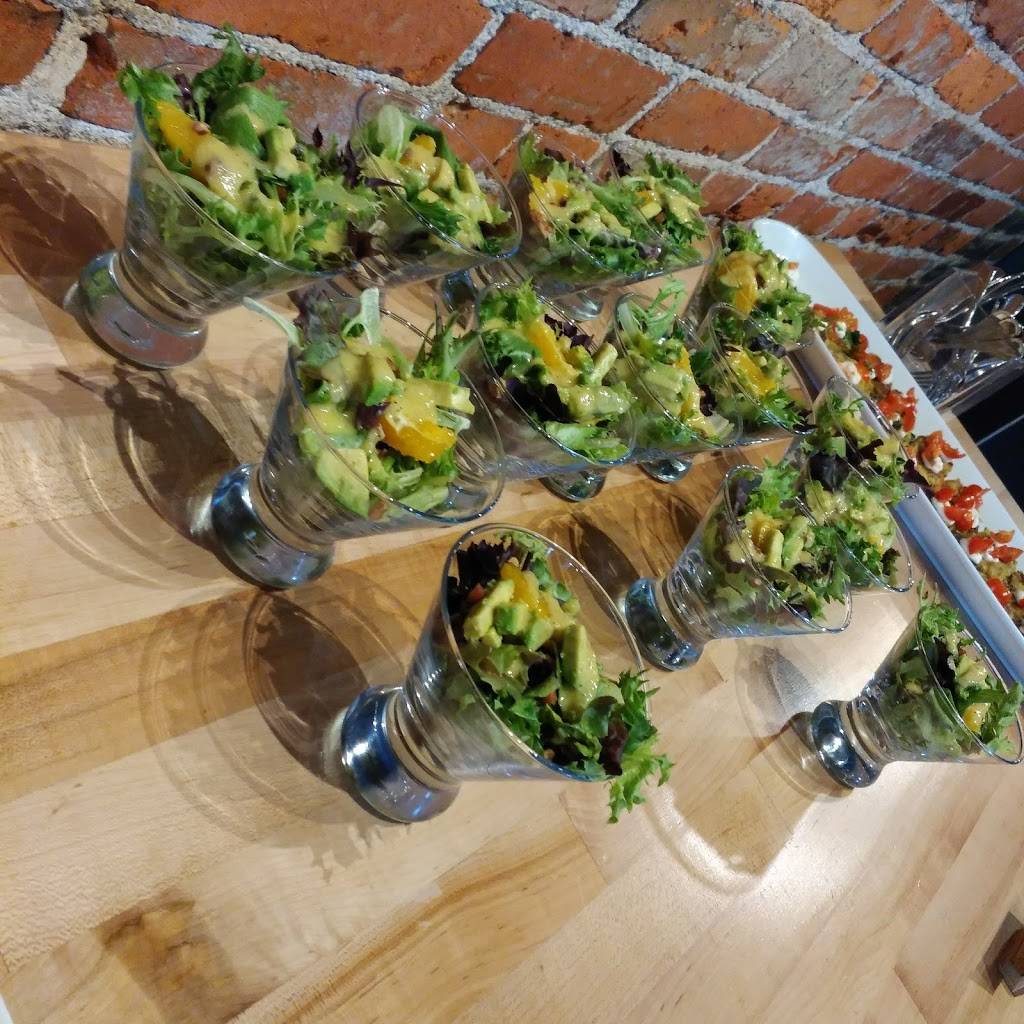 The Kitchen | restaurant | 231 E Livingston Ave, Columbus, OH 43215, USA | 6142258940 OR +1 614-225-8940