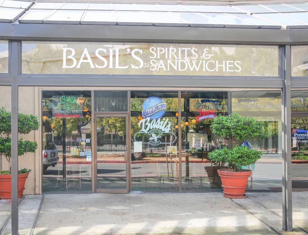 Basils | restaurant | 2324 Grand Canal Blvd #4, Stockton, CA 95207, USA | 2094786290 OR +1 209-478-6290