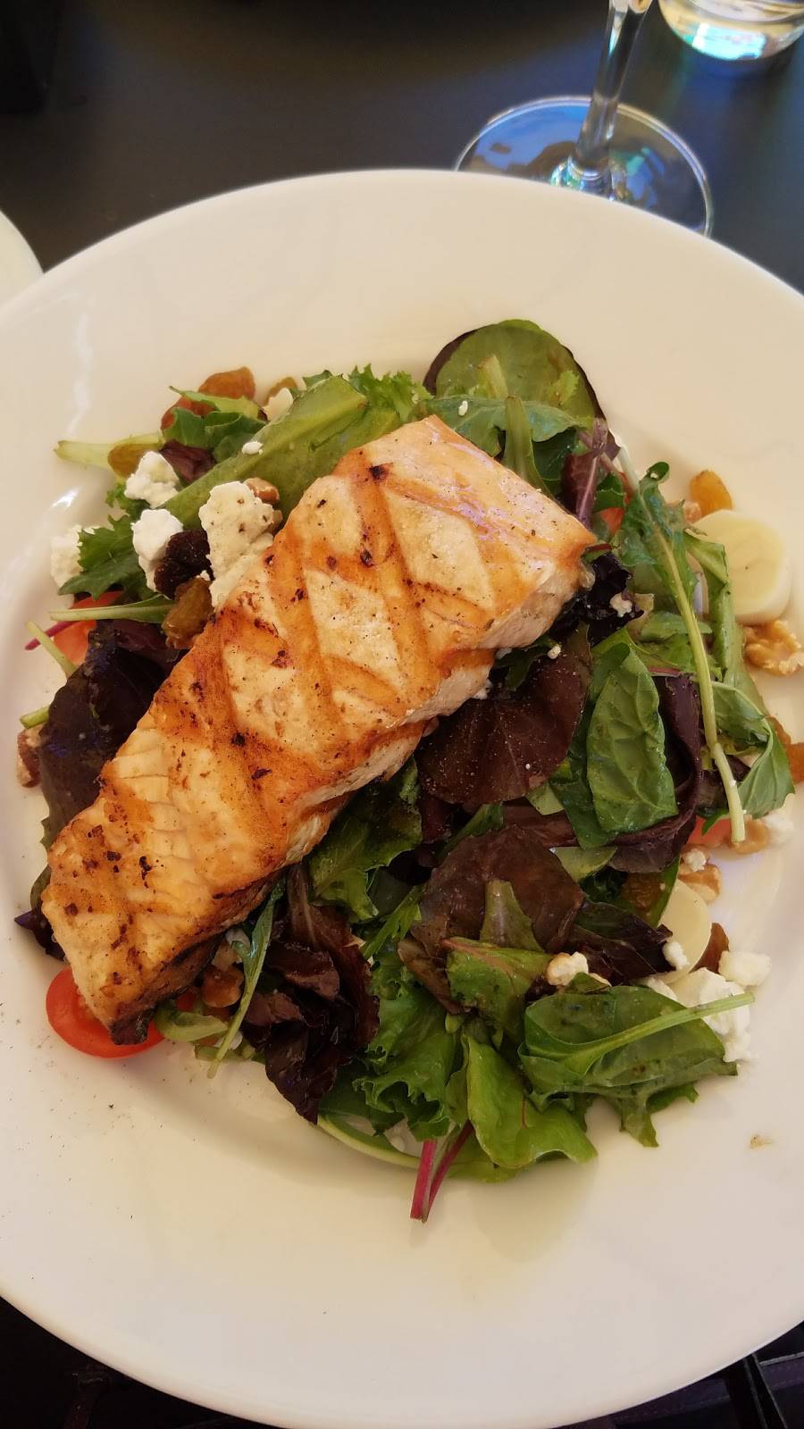 Cafe Berlin | cafe | 322 Massachusetts Ave NE, Washington, DC 20002, USA | 2025437656 OR +1 202-543-7656