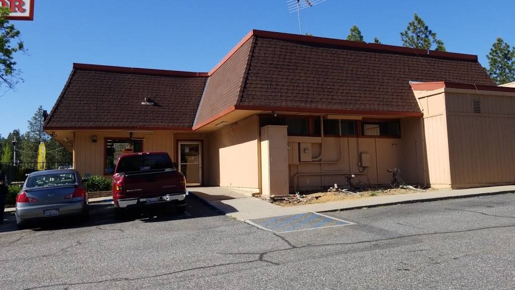 Subway | restaurant | 350 Canyon Way, Colfax, CA 95713, USA | 5303466133 OR +1 530-346-6133