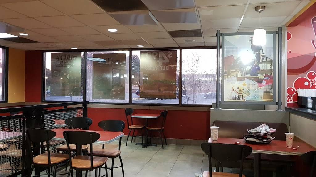 Jack in the Box | restaurant | 1331 SW Loop 410, San Antonio, TX 78227, USA | 2106745750 OR +1 210-674-5750