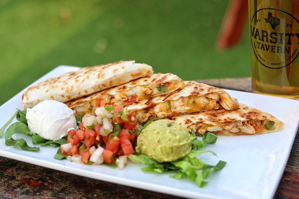 Varsity Tavern | restaurant | 1005 Norwood St, Fort Worth, TX 76107, USA | 8178826699 OR +1 817-882-6699