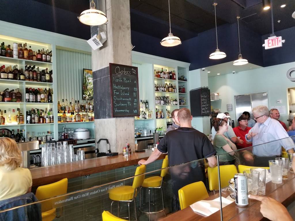 Hanks Oyster Bar | restaurant | 701 Wharf St SW, Washington, DC 20024, USA | 2028173055 OR +1 202-817-3055