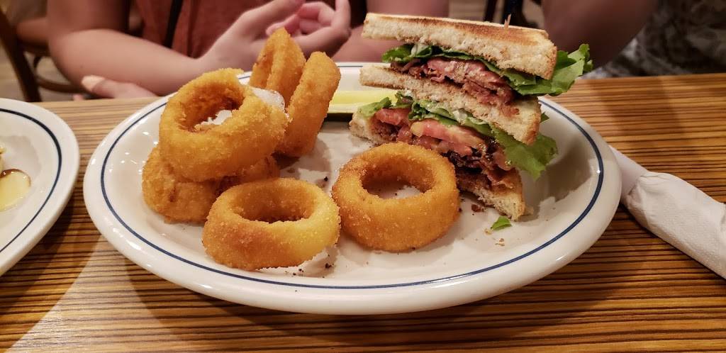 IHOP | bakery | 30200 US Hwy 19 N, Clearwater, FL 33761, USA | 7277894467 OR +1 727-789-4467