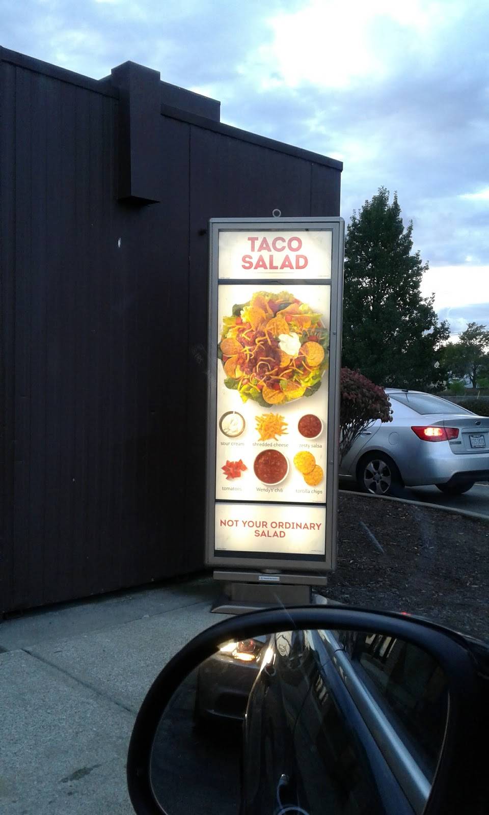 Wendys | restaurant | 5360 Warrensville Center Rd, Maple Heights, OH 44137, USA | 2163320156 OR +1 216-332-0156