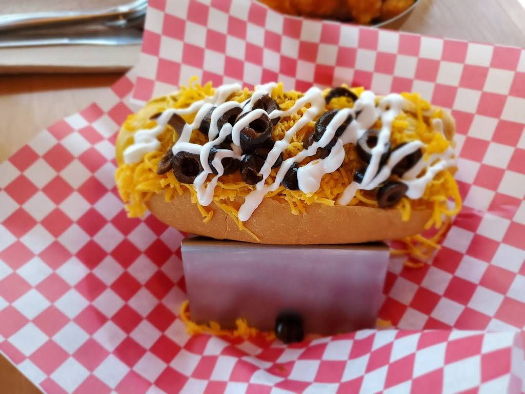 MADdogs Gourmet Hot Dogs | restaurant | 1900 NE 162nd Ave D114, Vancouver, WA 98684, USA | 3608915344 OR +1 360-891-5344