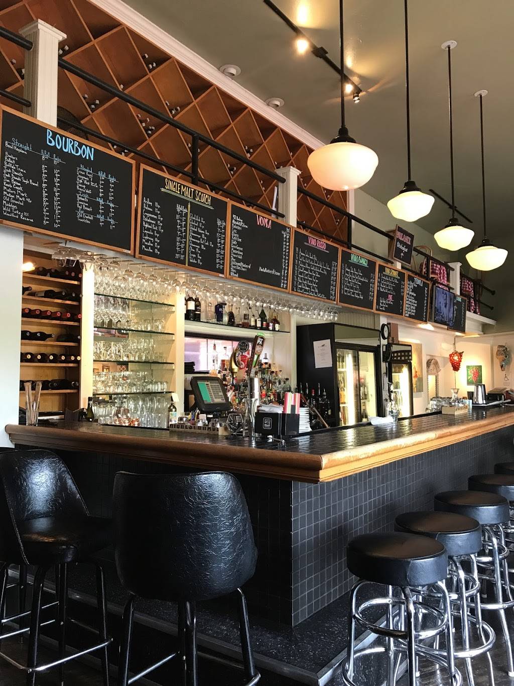 Flips Wine Bar & Trattoria | restaurant | 5801 N Western Ave, Oklahoma City, OK 73118, USA | 4058431527 OR +1 405-843-1527