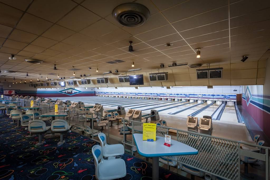 Pla-Mor Lanes | restaurant | 4901 Linden Ave, Dayton, OH 45432, USA | 9372533111 OR +1 937-253-3111