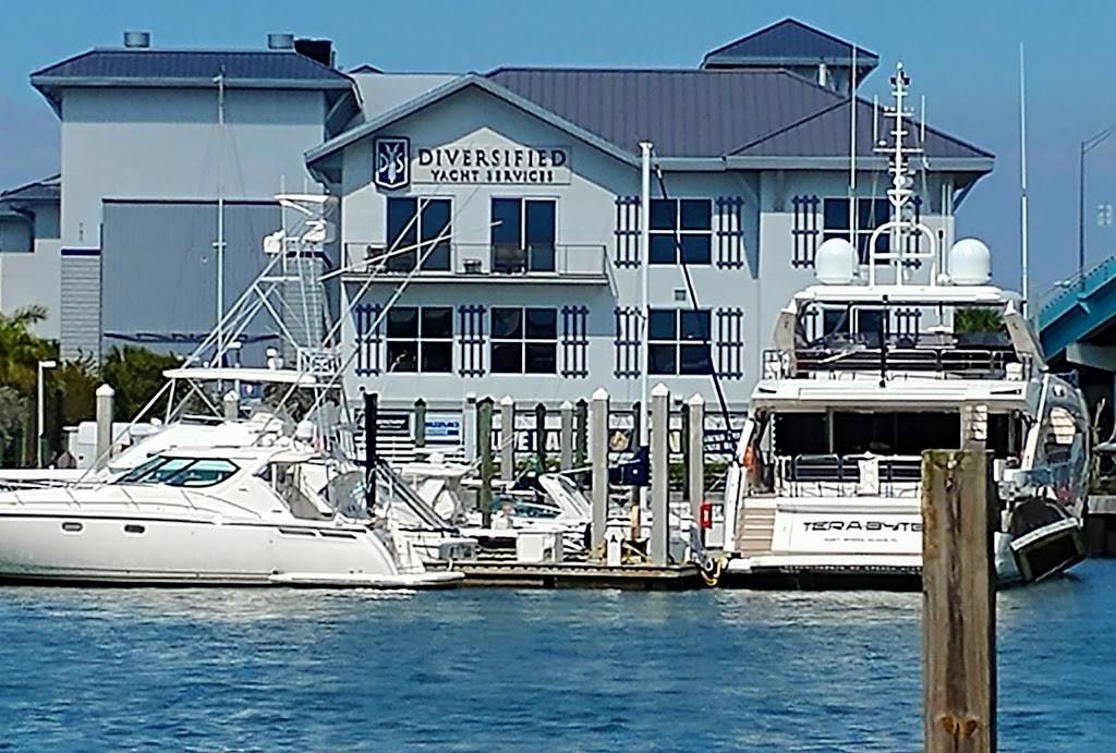 Diversified Yacht Services Inc - Dicks Bait & Tackle - Fuel, Ba | meal takeaway | 751 Fishermans Wharf, Fort Myers Beach, FL 33931, USA | 2397658700 OR +1 239-765-8700
