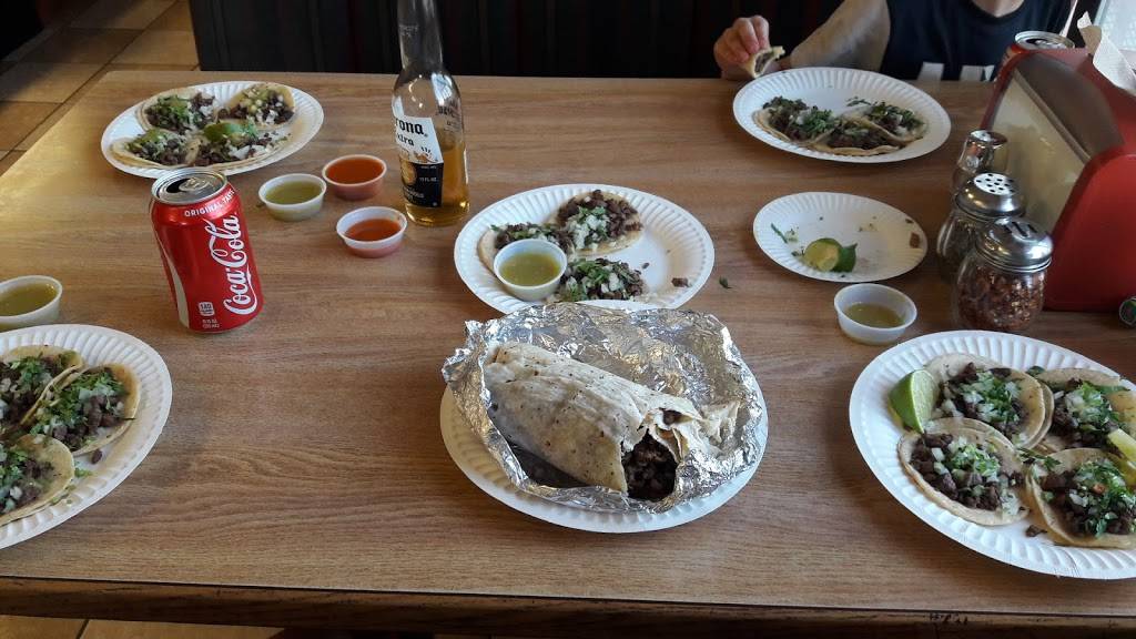 Taqueria Zacatecas | restaurant | 17014 Smoke Tree St, Hesperia, CA 92345, USA | 7609982977 OR +1 760-998-2977