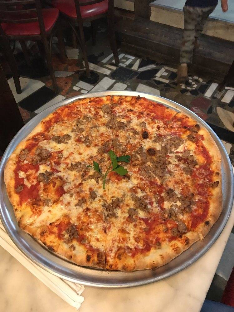 Pugsley Pizza | meal delivery | 590 E 191st St, The Bronx, NY 10458, USA | 7183650327 OR +1 718-365-0327