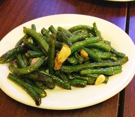 Dumpling House & London Fishn Chips | restaurant | 129 E St B, Davis, CA 95616, USA | 5307537210 OR +1 530-753-7210