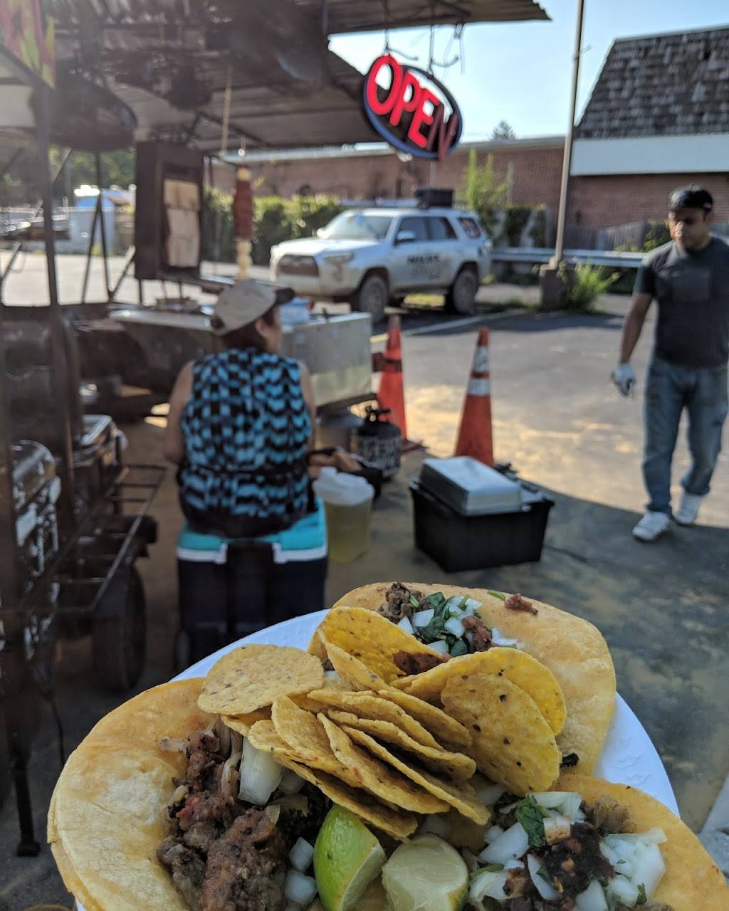 El Chilango Mexican Grill | restaurant | 19560 Frederick Rd, Germantown, MD 20876, USA | 2404831517 OR +1 240-483-1517