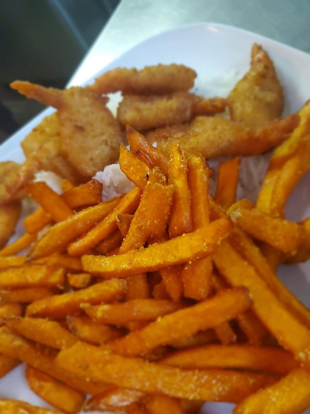 Riad | restaurant | 400 South Ave, Springfield, MO 65806, USA | 4177201018 OR +1 417-720-1018