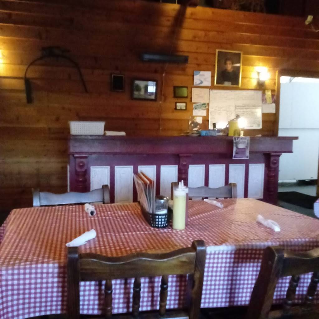 Pats Cafe | restaurant | 11890 S US Hwy 41, Terre Haute, IN 47802, USA | 8122995637 OR +1 812-299-5637