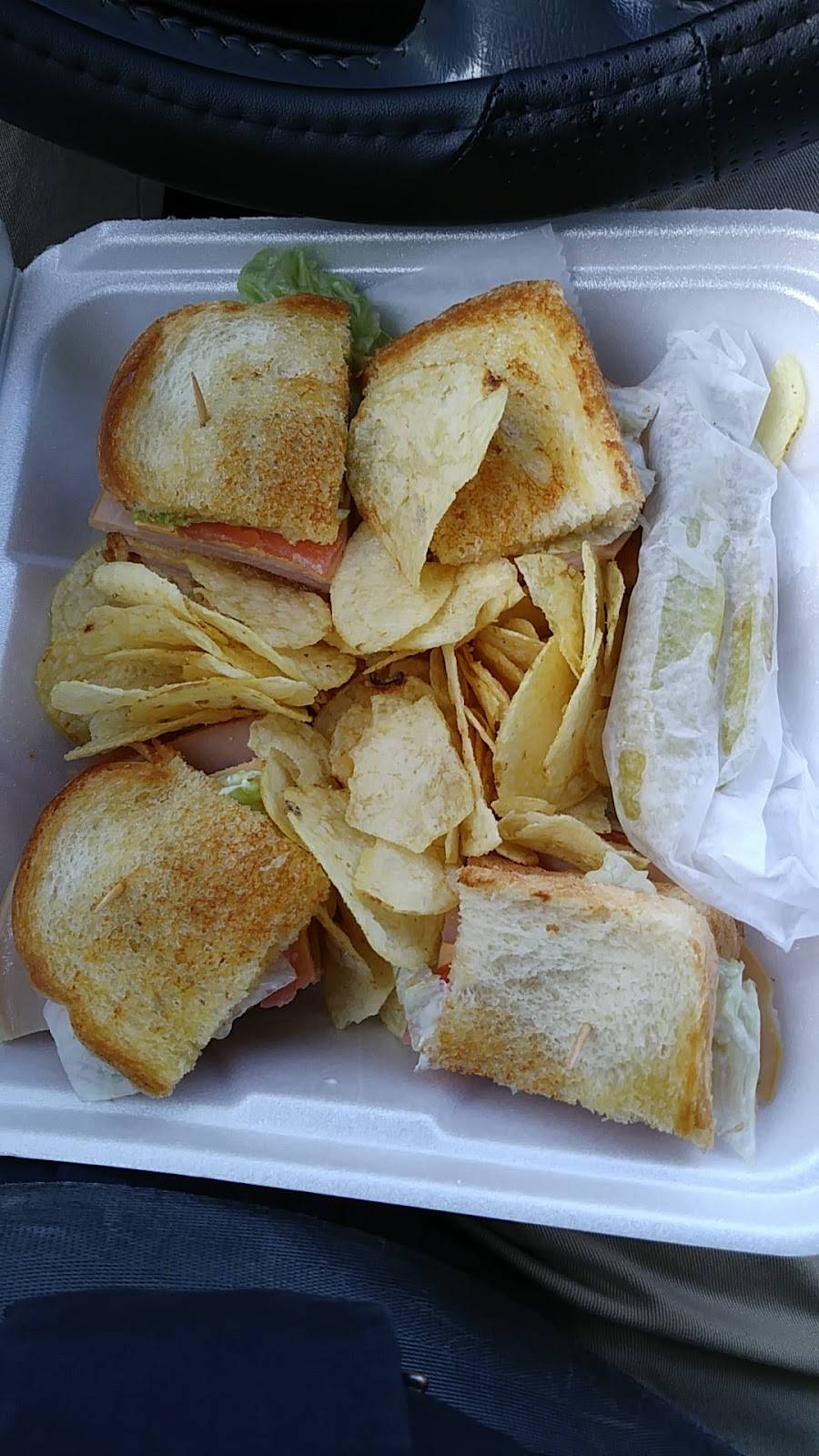 Simplee Deelicious | restaurant | 3420 Bexvie Ave, Columbus, OH 43227, USA | 6146417211 OR +1 614-641-7211