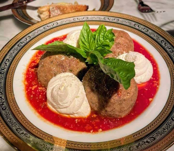 Daniellas Ristorante | restaurant | 41 Cross St, Peabody, MA 01960, USA | 9788712942 OR +1 978-871-2942