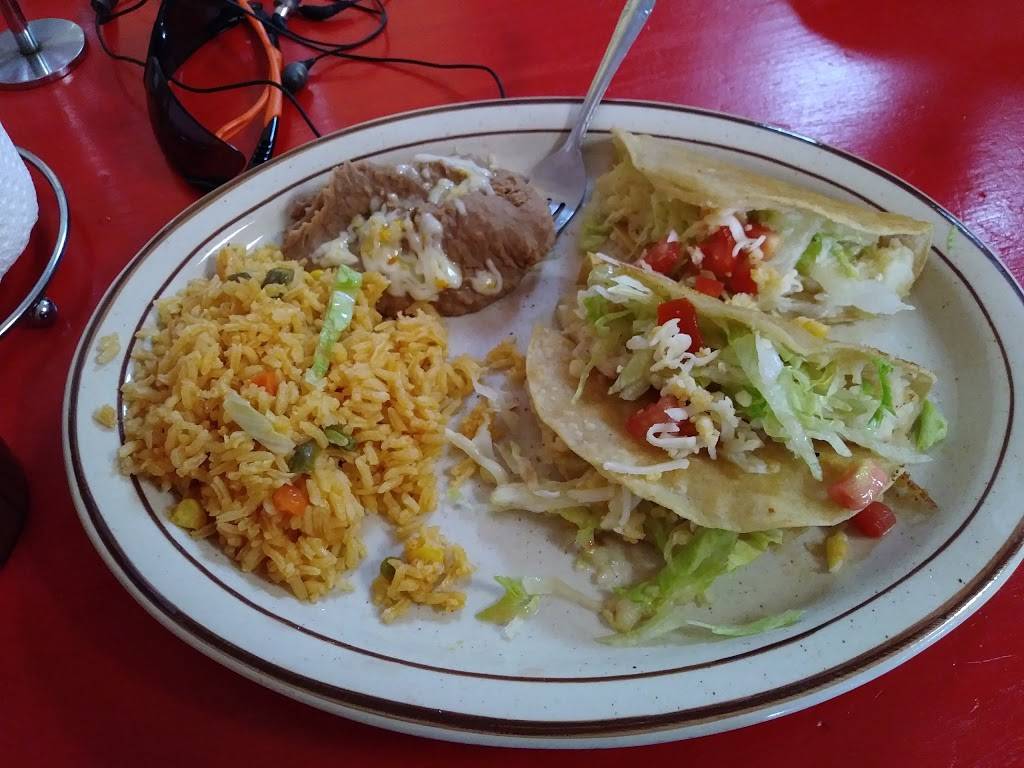 Sofis Mexican Restaurant | restaurant | 4907 Crossroads Dr, El Paso, TX 79922, USA | 9152197706 OR +1 915-219-7706