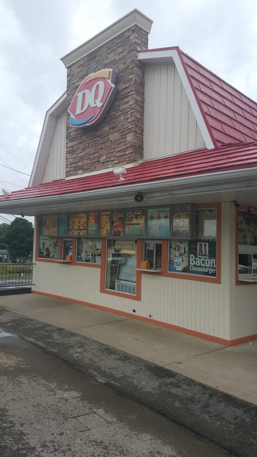 Dairy Queen Grill & Chill | restaurant | 1493 Herminie West Newton Rd, Herminie, PA 15637, USA | 7244461333 OR +1 724-446-1333