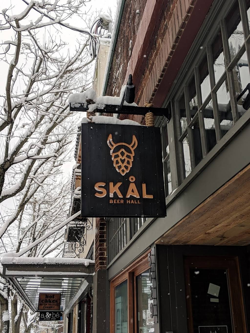 Skål Beer Hall | restaurant | 5429 Ballard Ave NW, Seattle, WA 98107, USA | 2068299615 OR +1 206-829-9615