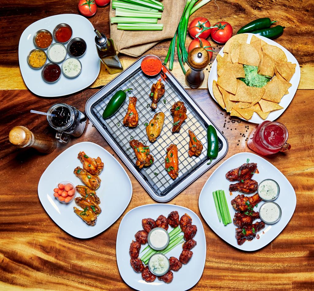 Wings 340 | restaurant | 216A Broadway Mall, Hicksville, NY 11801, USA | 5162524978 OR +1 516-252-4978