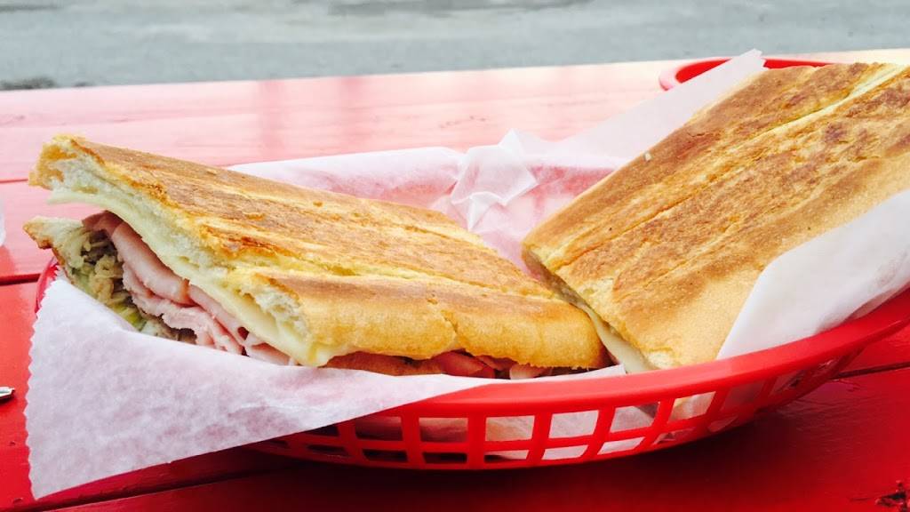 La Cocinita Cubana | restaurant | 113 Central Dr, Brandon, FL 33510, USA | 8137861338 OR +1 813-786-1338