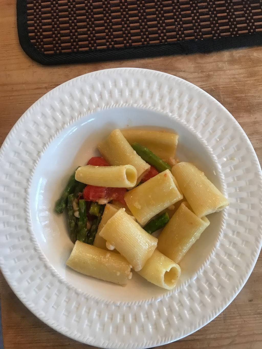 Gallo | restaurant | 5 Grove St, Ridgefield, CT 06877, USA | 2034317726 OR +1 203-431-7726