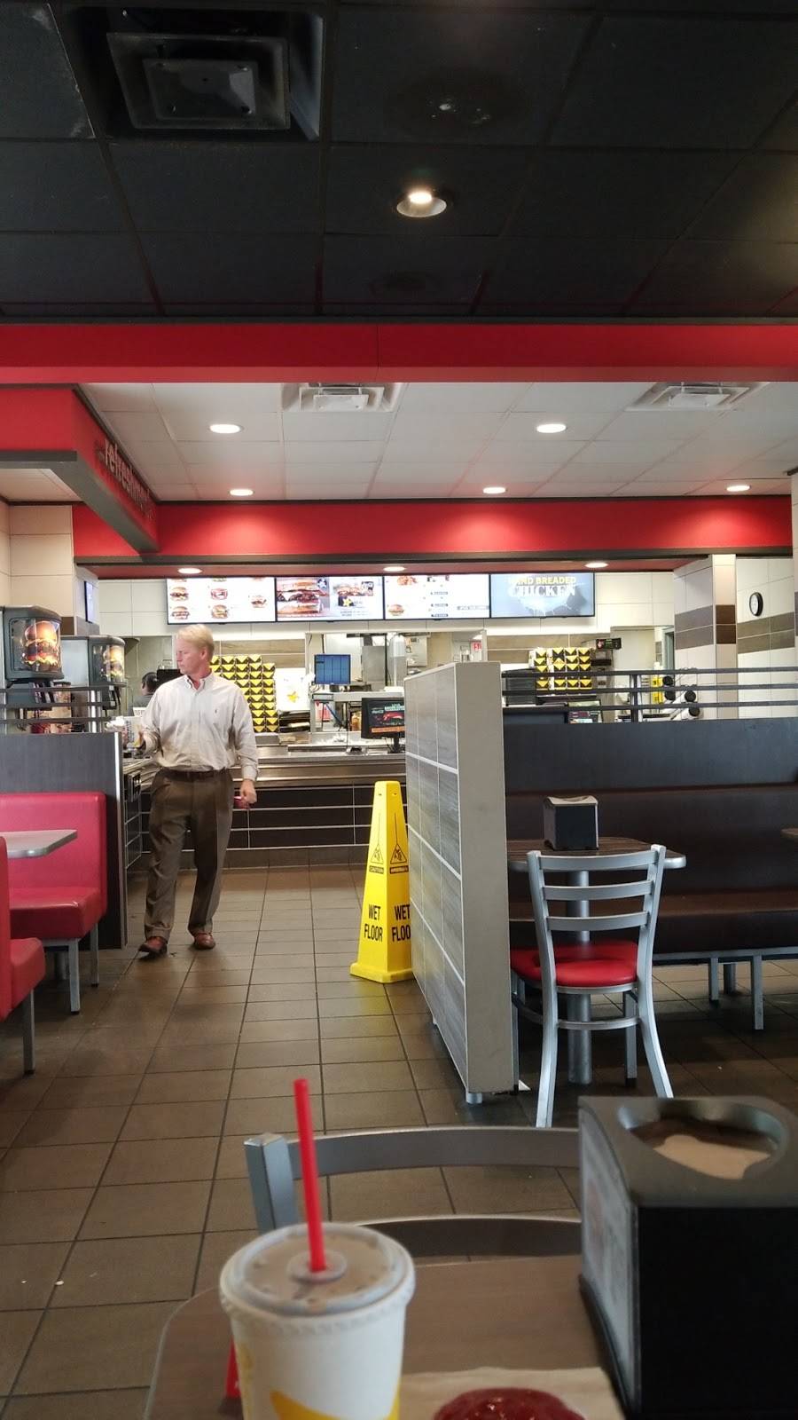Hardees | restaurant | 477 E Main St, Tupelo, MS 38804, USA | 6628443497 OR +1 662-844-3497