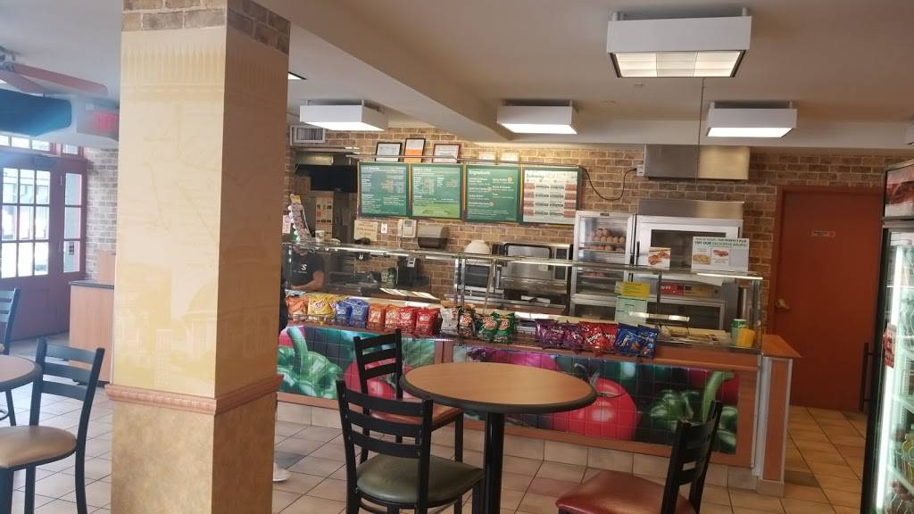 Subway | restaurant | 101 S Warren St, Trenton, NJ 08608, USA | 6095713366 OR +1 609-571-3366