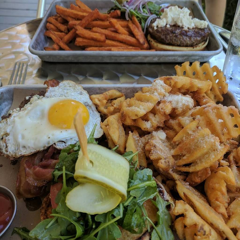 Next Door Burger Bar | restaurant | 8 Jarves St, Sandwich, MA 02563, USA | 5088883746 OR +1 508-888-3746