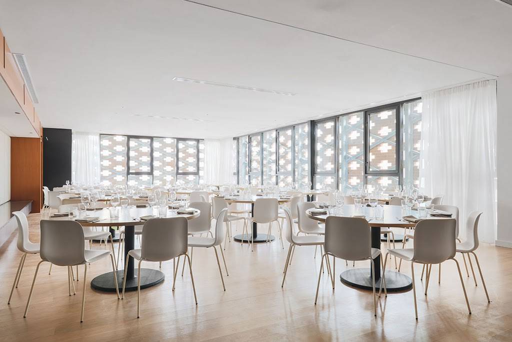 Tied House | restaurant | 3157 N Southport Ave, Chicago, IL 60657, USA | 7736974632 OR +1 773-697-4632