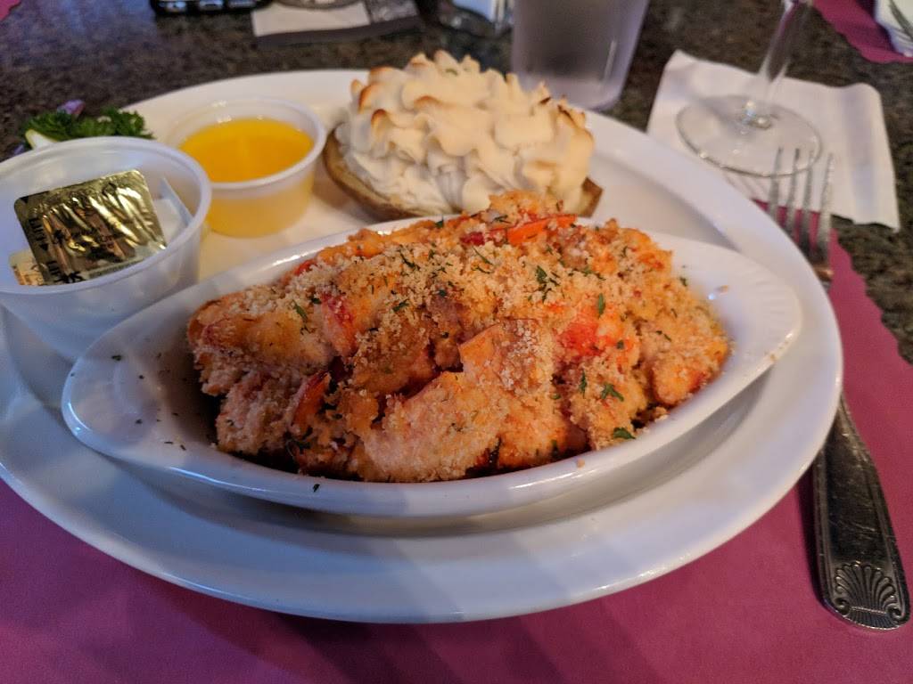 Longfellows Pub | restaurant | 182 Old Town House Rd, West Yarmouth, MA 02664, USA | 5083943663 OR +1 508-394-3663