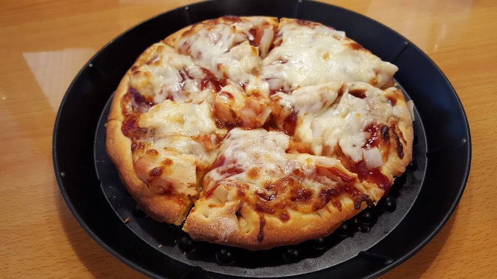 Reds Place | restaurant | 8136 US Route 60, Ashland, KY 41102, USA | 6065850056 OR +1 606-585-0056