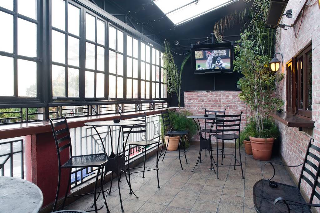 Qs Billiard Club & Restaurant | night club | 11835 Wilshire Blvd, Los Angeles, CA 90025, USA | 3104777550 OR +1 310-477-7550