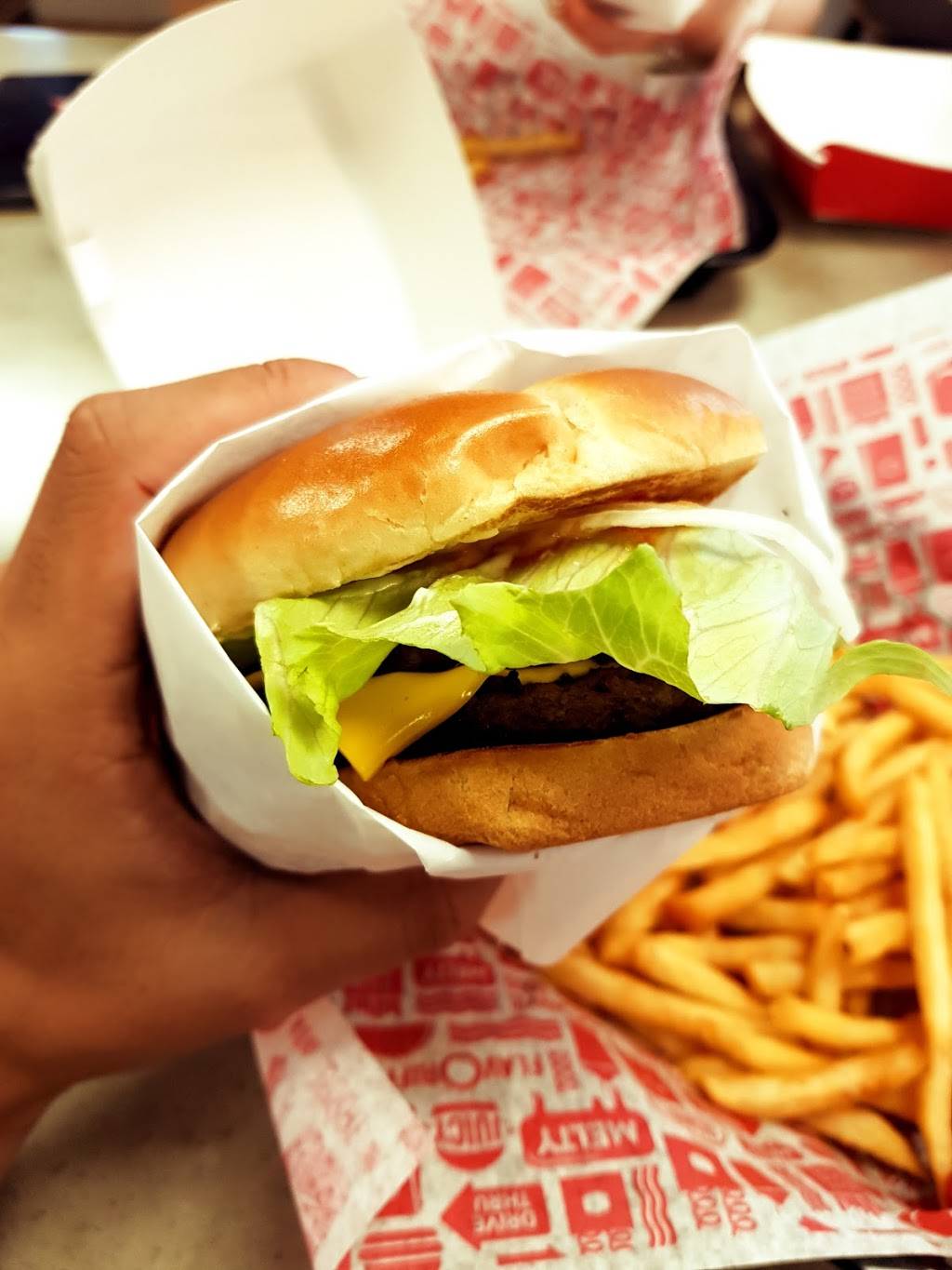 Jack in the Box | restaurant | 112 Oneawa St, Kailua, HI 96734, USA | 8082636441 OR +1 808-263-6441