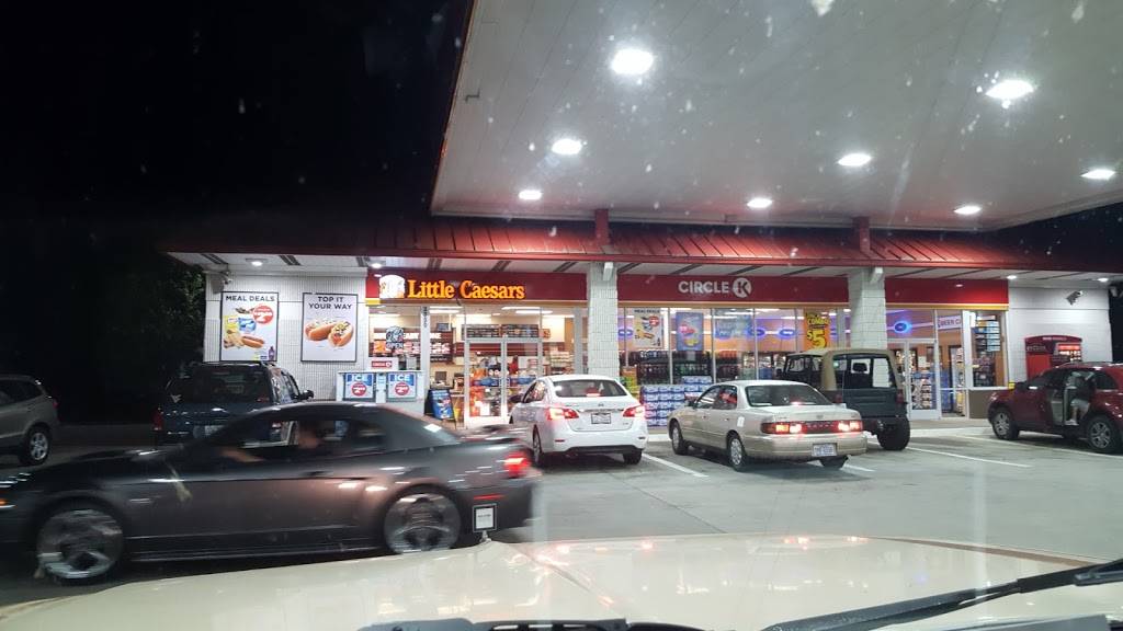 Little Caesars Pizza | meal takeaway | 2350 US Hwy 70 SE, Hickory, NC 28602, USA | 8283265808 OR +1 828-326-5808