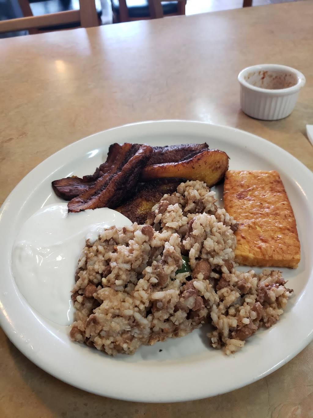 Ilobasco Restaurant Pupuseria | restaurant | 2680 San Bruno Ave, San Francisco, CA 94134, USA | 4154683300 OR +1 415-468-3300