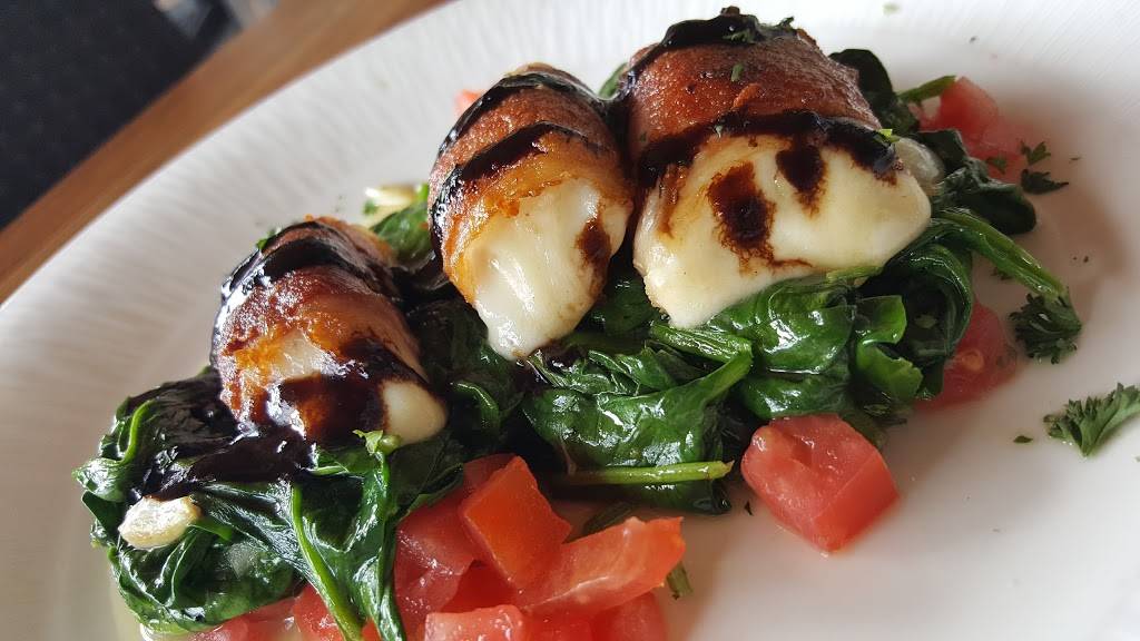 Ricciardis Italian Table | restaurant | 3660 Kiessel Rd, The Villages, FL 32163, USA | 3523919939 OR +1 352-391-9939