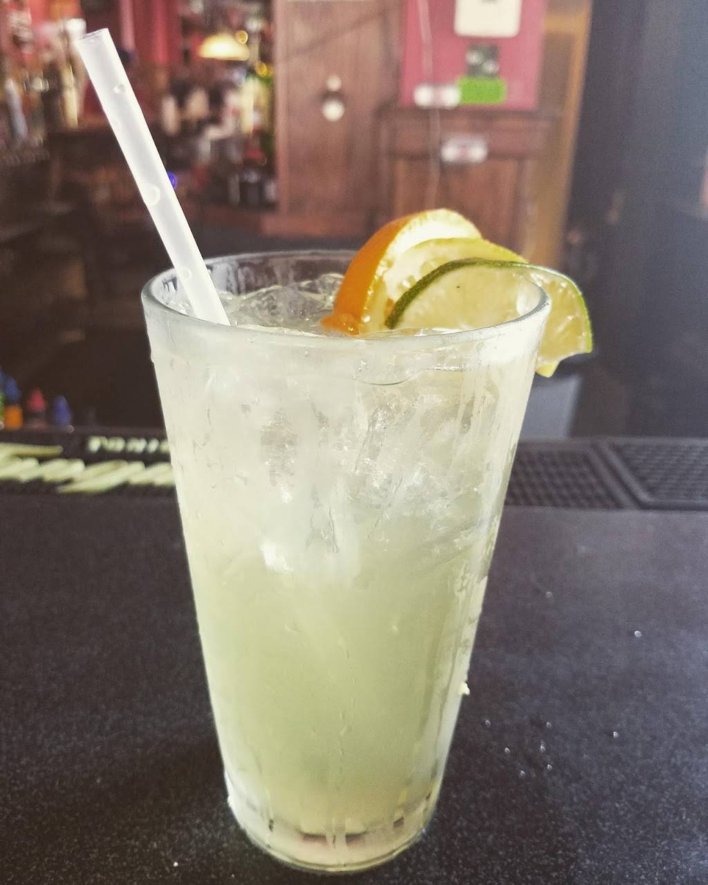 Firehouse Saloon | restaurant | 814 S Clinton Ave, Rochester, NY 14620, USA | 5853193832 OR +1 585-319-3832