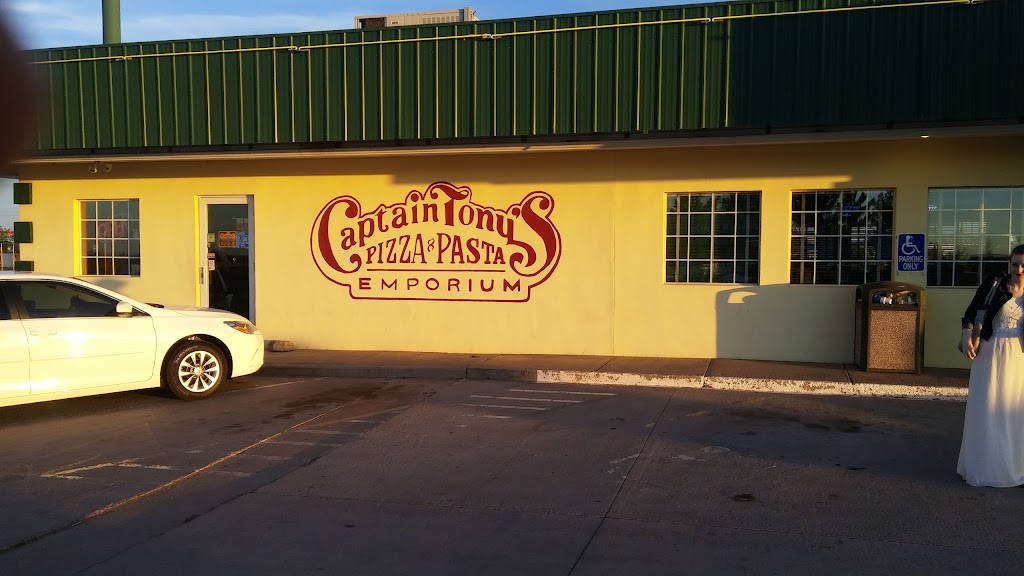 Captain Tonys Pizza | restaurant | 2217 N Park Dr, Winslow, AZ 86047, USA | 9282894919 OR +1 928-289-4919