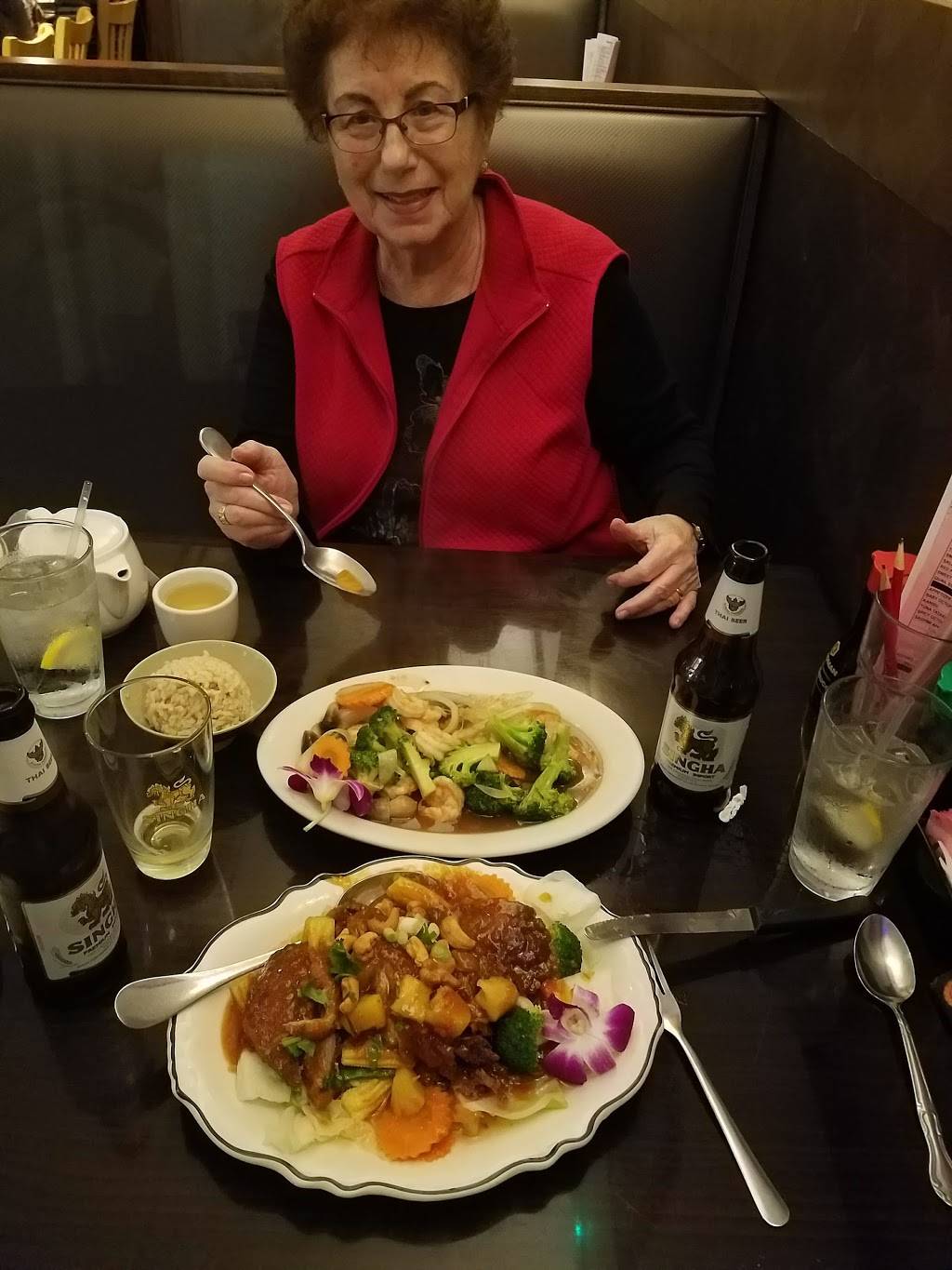 Nori Thai Restaurant | restaurant | 7612 Blind Pass Rd, St Pete Beach, FL 33706, USA | 7273676535 OR +1 727-367-6535