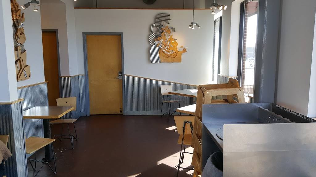 Chipotle Mexican Grill | restaurant | 7750 Main St N, Maple Grove, MN 55369, USA | 7634945005 OR +1 763-494-5005