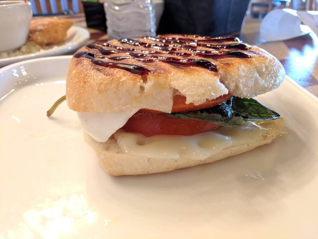 Marias Little Italy | restaurant | 1969 B Dekalb Ave, Sycamore, IL 60178, USA | 8159011298 OR +1 815-901-1298