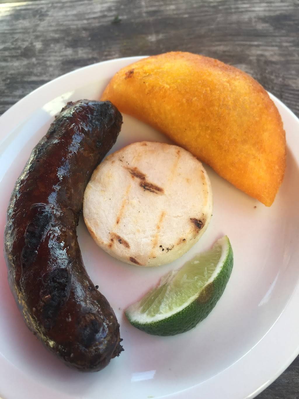 Restaurante Mi Tierra | restaurant | 601 71st St, Miami Beach, FL 33141, USA | 3057638242 OR +1 305-763-8242