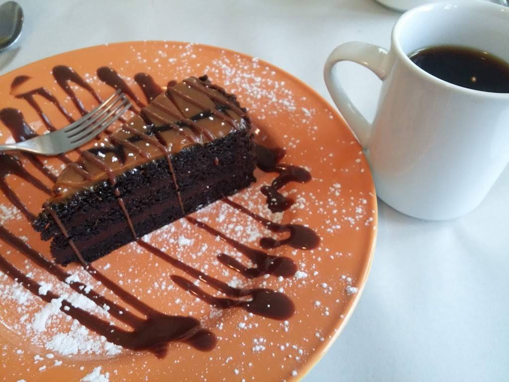 Le Croissant d’or Pizzeria | restaurant | 2045 Boulevard Laframboise, Saint-Hyacinthe, QC J2S 4X3, Canada | 4507736677 OR +1 450-773-6677